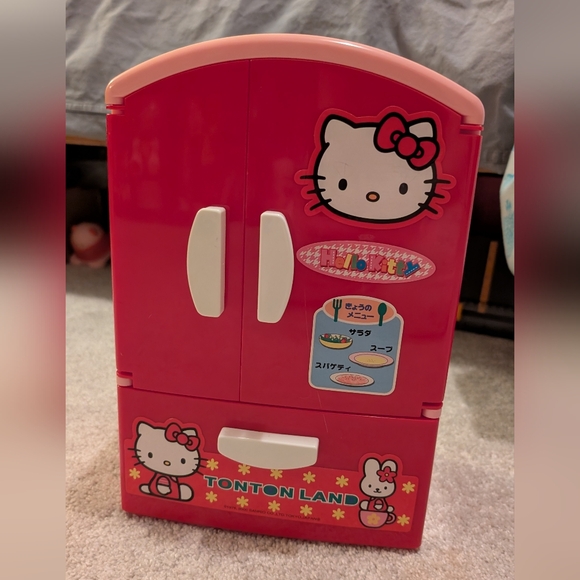2000 Hello Kitty Play Fridge - Picture 1 of 6
